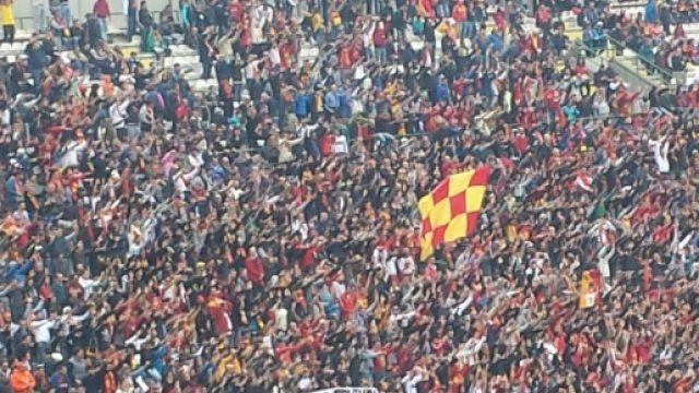 I tifosi del Messina nel derby con il Catania