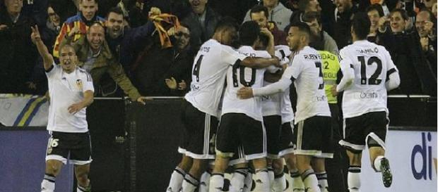 Celebración después del gol del Valencia Celebración después del gol del Valencia