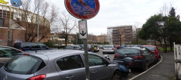 Divieto di sosta e parcheggio selvaggio Divieto di sosta e parcheggio selvaggio