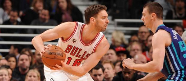 Pau Gasol en su partido frente a los Hornets Pau Gasol en su partido frente a los Hornets
