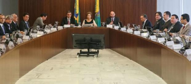 Dilma em reunião com os juristas Dilma em reunião com os juristas