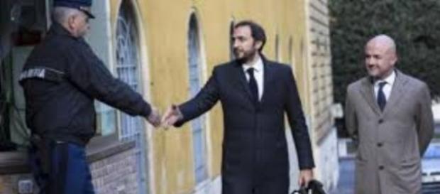 Emiliano Fittipaldi, Gianluigi Nuzzi e e l'agente Emiliano Fittipaldi, Gianluigi Nuzzi e e l'agente