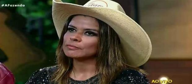 Mara Maravilha agride peão em 'A Fazenda 8' Mara Maravilha agride peão em 'A Fazenda 8'