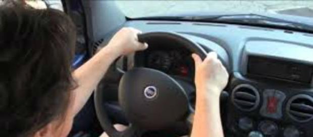 Olanda, sì al sesso in cambio di lezioni di guida Olanda, sì al sesso in cambio di lezioni di guida