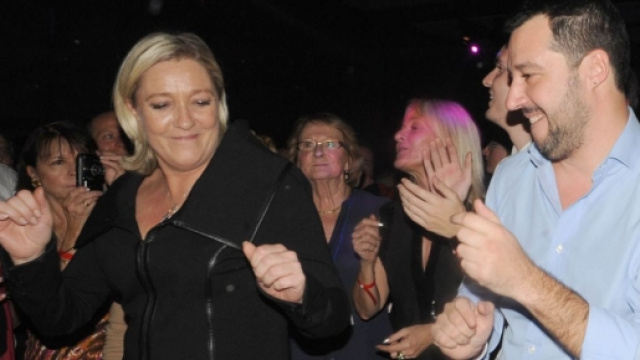 Le Pen e Salvini che festeggiano.