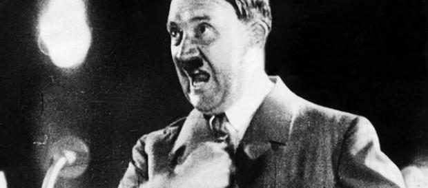 Adolf Hitler - un expert al discursurilor Adolf Hitler - un expert al discursurilor