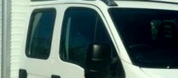 Un furgone utilizzato per trasporti Un furgone utilizzato per trasporti