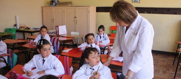 El rol de los padres en la enseñanza de sus hijos El rol de los padres en la enseñanza de sus hijos
