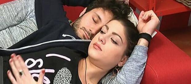 Grande Fratello 2015: Federica e Simone in love? Grande Fratello 2015: Federica e Simone in love?