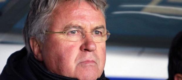 Guus Hiddink, sustituto de Mourinho en el Chelsea Guus Hiddink, sustituto de Mourinho en el Chelsea