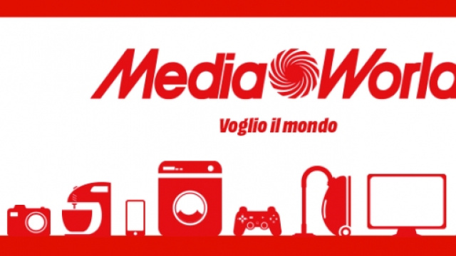 Cellulari scontati MediaWorld e Comet Natale 2015