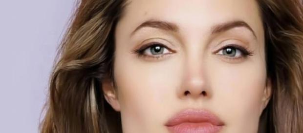 Actrita Angelina Jolie, in topul listei Actrita Angelina Jolie, in topul listei