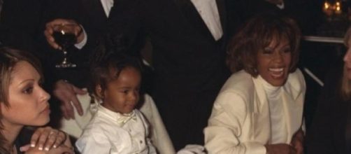 Una foto di Bobbi Kristina e Whitney nel 1996