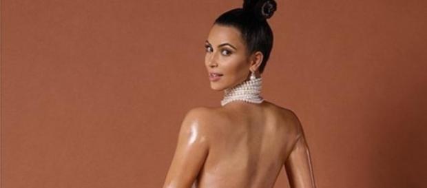 Kim Kardashian, reine du popotin à l'air. Kim Kardashian, reine du popotin à l'air.