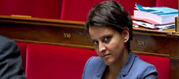 La ministre va se pencher sur le calendrier. La ministre va se pencher sur le calendrier.