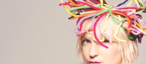 Sia que lleva en la música desde el año 2000 Sia que lleva en la música desde el año 2000