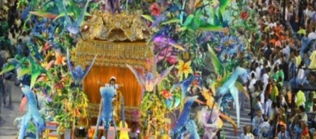 Beija-Flor recebe patrocínio internacional Beija-Flor recebe patrocínio internacional