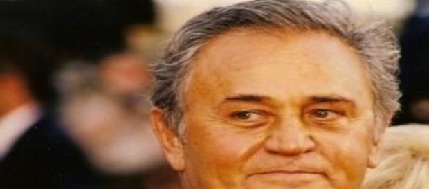 L'acteur Roger Hanin est décédé ce mercredi. L'acteur Roger Hanin est décédé ce mercredi.