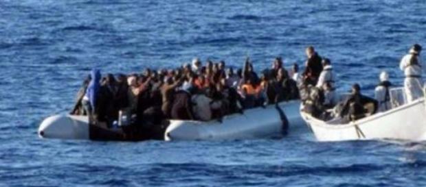 Migrantes en busca de una esperanza Migrantes en busca de una esperanza