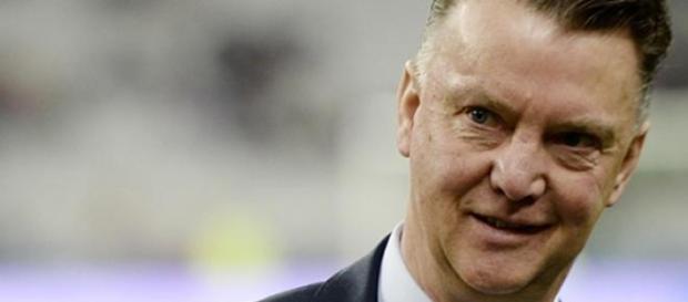 Louis Van Gaal elogiou José Mourinho Louis Van Gaal elogiou José Mourinho