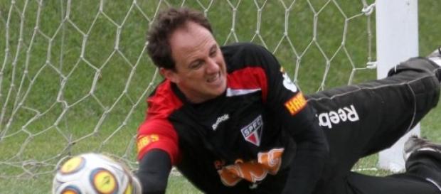 Rogério Ceni mito fecha o gol Rogério Ceni mito fecha o gol