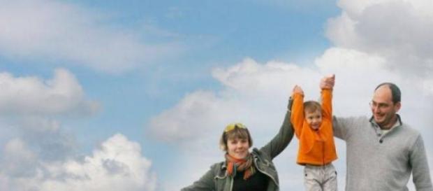 Toti copiii au nevoie de o familie Toti copiii au nevoie de o familie