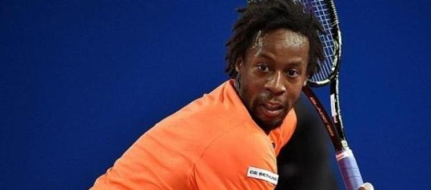 Monfils n'a pu que constater les dégâts. Monfils n'a pu que constater les dégâts.