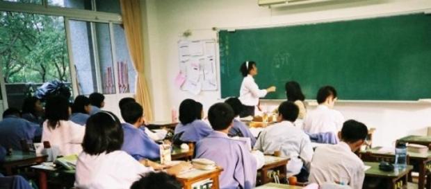 Novas concepções na formação dos professores Novas concepções na formação dos professores