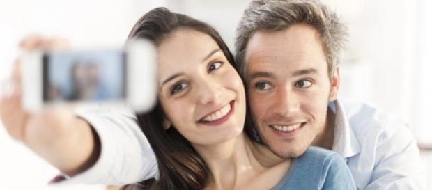 pozle selfie vs pozele couple pozle selfie vs pozele couple