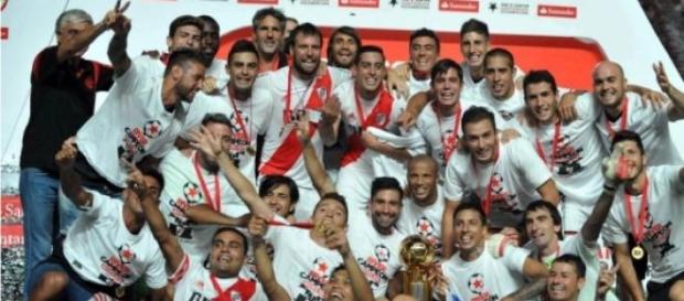 River Campeón de la Recopa River Campeón de la Recopa