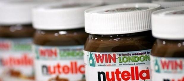 Ciocolata Nutella Ferrero Ciocolata Nutella Ferrero