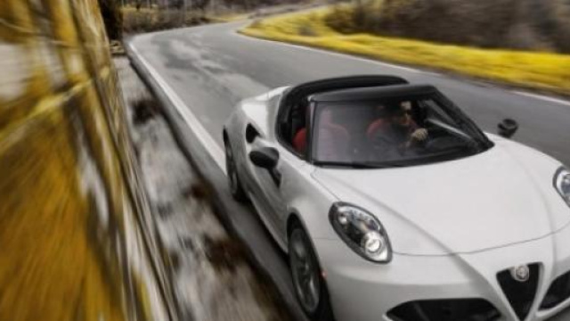 Alfa Romeo 4C Spider al Chicago Auto Show 2015