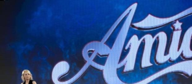 Amici: Luca al serale, Esteban fuori Amici: Luca al serale, Esteban fuori