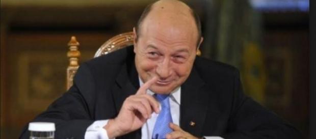 Comandant , ministru , primar , presedinte , ...? Comandant , ministru , primar , presedinte , ...?