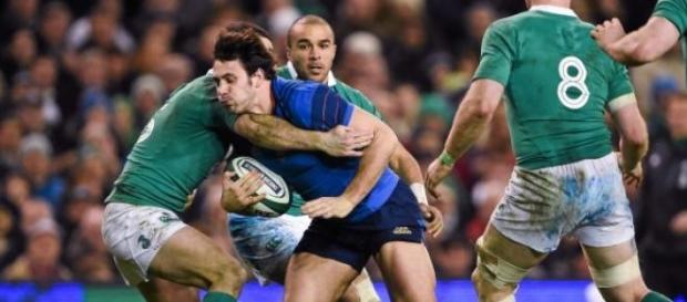 Lamérat stoppé par la défense irlandaise Lamérat stoppé par la défense irlandaise