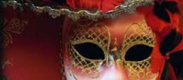 Mascará típica de bailes de carnaval Mascará típica de bailes de carnaval