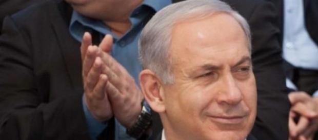 Nétanyahou invite les Juifs à immigrer en Israël. Nétanyahou invite les Juifs à immigrer en Israël.