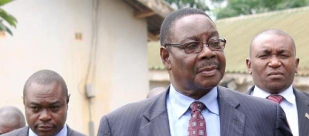 Le président du Malawi doit se prononcer. Le président du Malawi doit se prononcer.