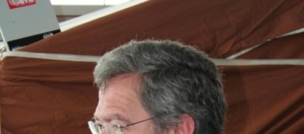 Fernando Nobre é presidente da AMI Fernando Nobre é presidente da AMI