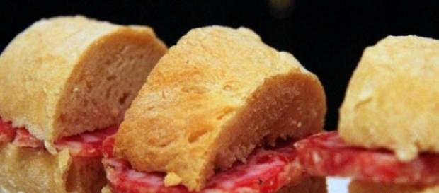 Multato per aver regalato un panino ad un disabile Multato per aver regalato un panino ad un disabile