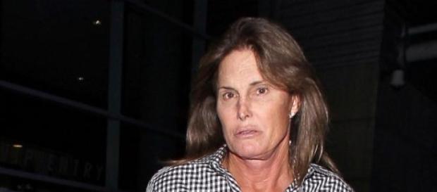 Foto de archivo de Bruce Jenner. Foto de archivo de Bruce Jenner.