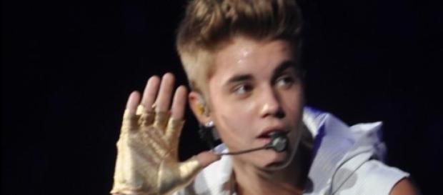 Los esfuerzos de Justin por seguir arriba Los esfuerzos de Justin por seguir arriba