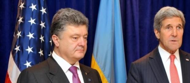 Ukrainian President, Petro Poroshenko (Left) Ukrainian President, Petro Poroshenko (Left)