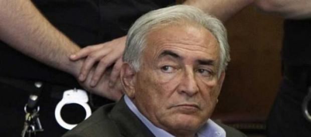 DSK et ses comparses risquent de lourdes peines. DSK et ses comparses risquent de lourdes peines.