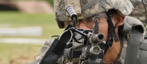 Guerra já não se faz só com armas tradicionais Guerra já não se faz só com armas tradicionais