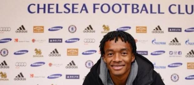 Juan Cuadrado assinou pelo Chelsea Juan Cuadrado assinou pelo Chelsea