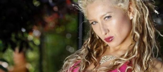 Luli duda sobre su relación con Tony Spina Luli duda sobre su relación con Tony Spina