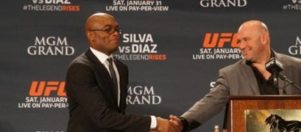 Silva e White antes do combate deste sábado Silva e White antes do combate deste sábado