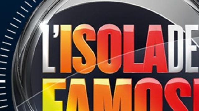 Isola dei famosi: Fanny e Andrea sempre più vicini