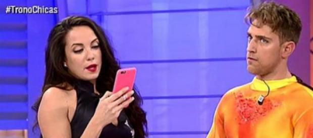 Samira recibe una confidencia de Rafa Samira recibe una confidencia de Rafa
